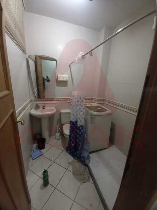 e3026b2c-5e2f-48c9-9c0c-7f384e - 21