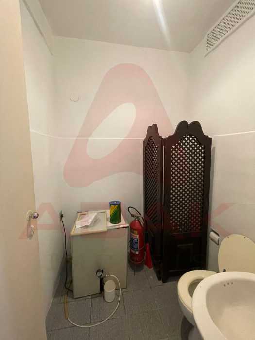 99f95a50-7a9b-40fa-af2a-dd9617 - 17