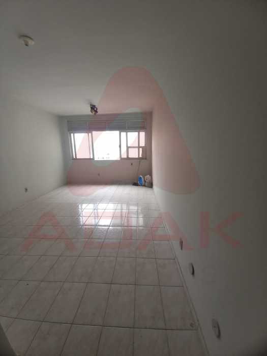 8693b05b-f974-414b-a8b1-7d70e2 - 5