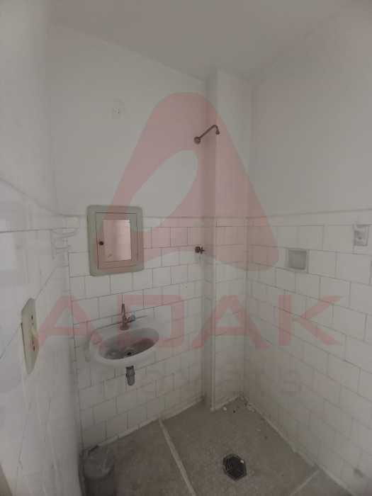 ad442d27-899d-4c81-8562-2f2252 - 19