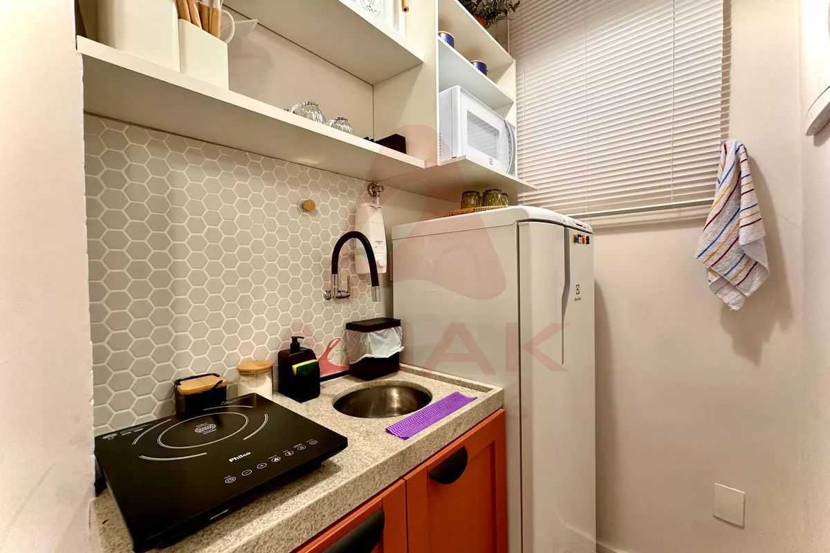 e6db9593-15a8-410c-8531-fa1506 - 17