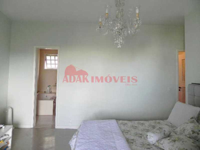 img_48682950_grande[1] - 27
