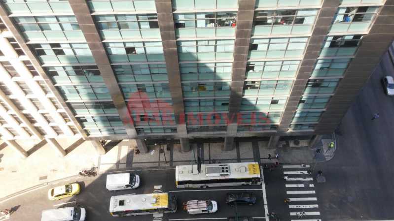 d6d2c31b-6445-42ed-b2ec-4a3cd1 - 5