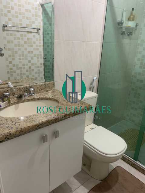 Conheça BANHEIRO - SUITE TERREO 2 do imóvel - Rua Tirol - FRCO40017 - 23 BANHEIRO - SUITE TERREO 2 - 23