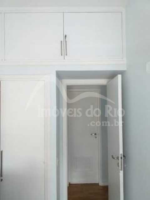 Conheça PHOTO-2022-07-29-15-57-54 2 do imóvel - Apartamento com 150m, 4 quartos e 1 vaga, a venda em ótima transversal no Leblon. - APLE0235P - 13 PHOTO-2022-07-29-15-57-54 2 - 13