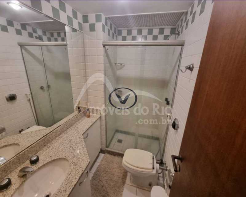 Conheça IMG_4074 do imóvel - Apartamento de 2 quartos com varanda e vaga, a venda em prédio com infra, no Leblon. - APLE0283P - 8 IMG_4074 - 8