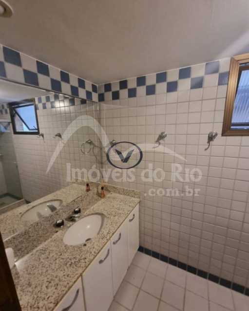 Conheça IMG_4076 do imóvel - Apartamento de 2 quartos com varanda e vaga, a venda em prédio com infra, no Leblon. - APLE0283P - 6 IMG_4076 - 6