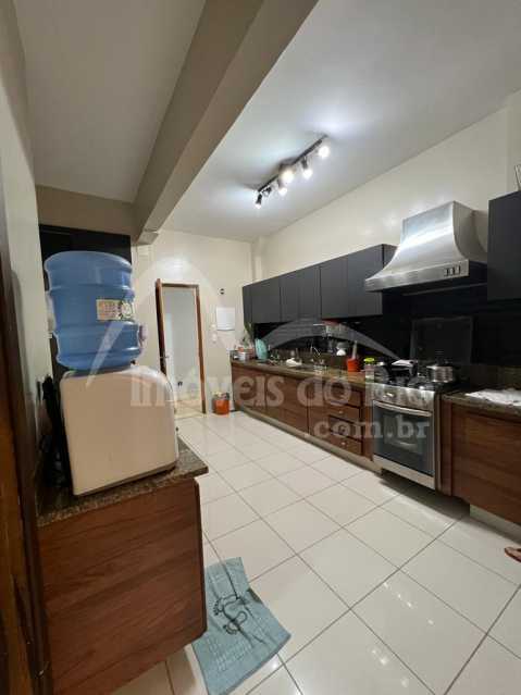Conheça PHOTO-2023-05-27-21-20-22_24 do imóvel - Apartamento com 150m, 3 suítes e 2 vagas, a venda na Av Atlântica. - APCO0610P - 18 PHOTO-2023-05-27-21-20-22_24 - 18