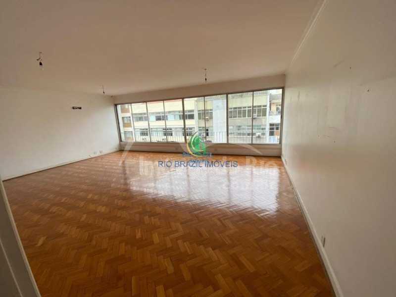 Conheça IMG_2995 1 do imóvel - Apartamento com 220m, 4 quartos e 2 vagas, a venda no Posto 6. - APCO0710P - 2 IMG_2995 1 - 2