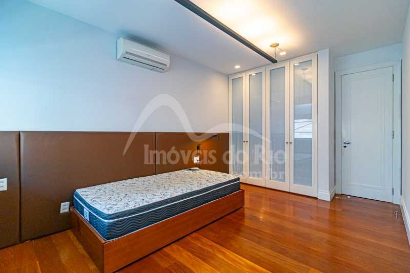 Apartamento com varandão, 274m, 4 quartos e 2 vagas, em prédio com infraestrutura, na Delfim Moreira. - APLE0618P