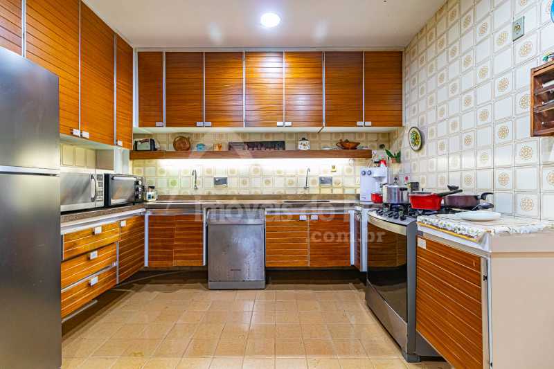 Conheça APBC43~1 do imóvel - Apartamento com 200m, 4 quartos e 1 vaga, na quadra da praia, no Leblon. - APLE0718 - 24 APBC43~1 - 24