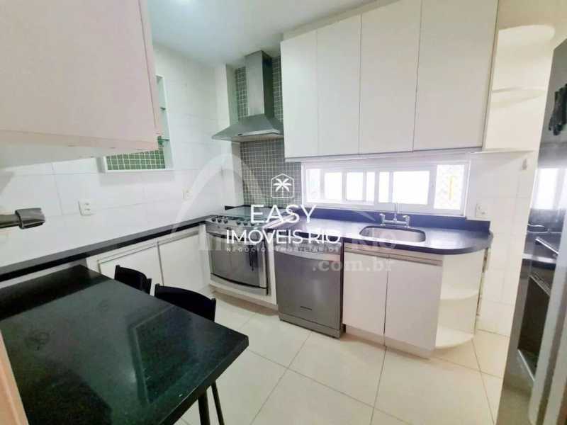 Conheça 3 4 do imóvel - Apartamento com 135m, 3 quartos e vaga, a venda em Ipanema. - APIP1099P - 17 3 4 - 17