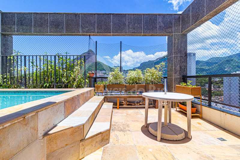 Conheça . do imóvel - Cobertura com 115m, com piscina, 1 quarto e vista livre, a venda em prédio com infra, no Leblon - COLE0618 - 2 . - 2