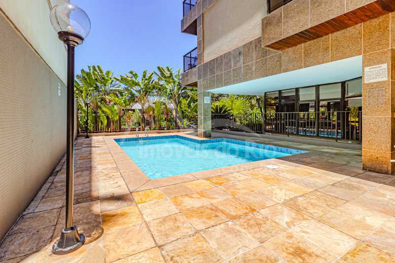 Conheça . do imóvel - Cobertura com 115m, com piscina, 1 quarto e vista livre, a venda em prédio com infra, no Leblon - COLE0618 - 29 . - 29