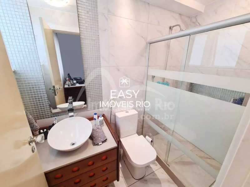 Conheça 13 do imóvel - Apartamento com 265m, 4 quartos e 2 vagas, a venda no Posto 6 - APCO1198P - 12 13 - 12