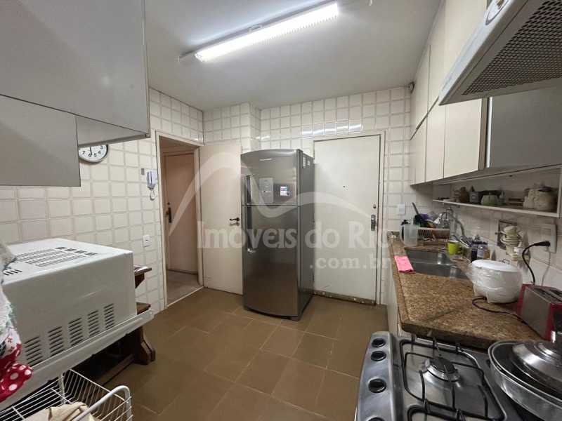 Conheça PHOTO-2025-05-03-14-19-39 2 do imóvel - Apartamento com 110m, 3 quartos e vaga, a venda no Leblon. - APLE0581P - 17 PHOTO-2025-05-03-14-19-39 2 - 17