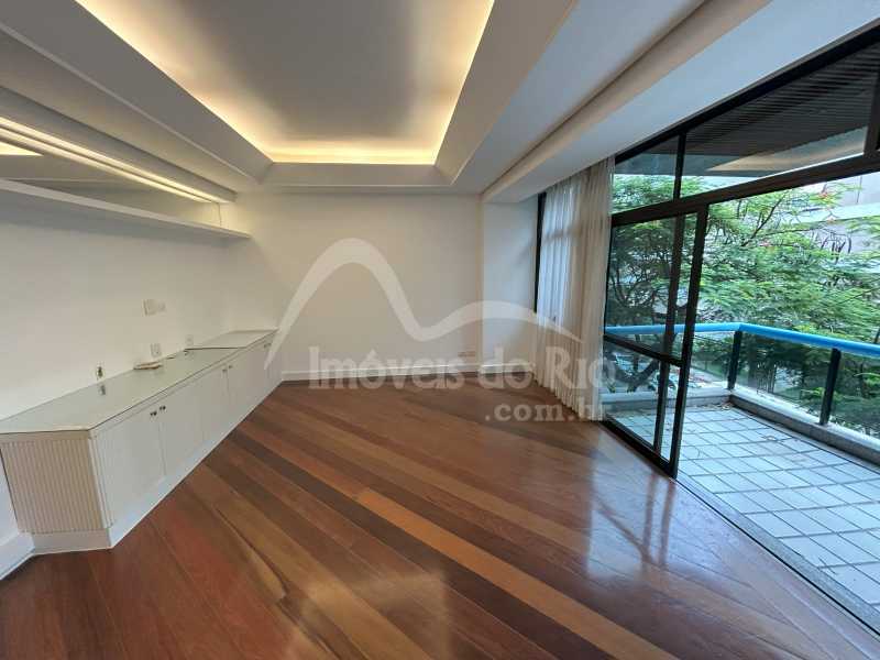 Conheça PHOTO-2025-05-08-10-57-02 do imóvel - Apartamento com 140m, 2 suítes e vaga, a venda em Ipanema. - APIP1215P - 3 PHOTO-2025-05-08-10-57-02 - 3
