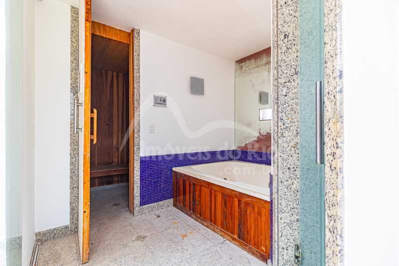 Cobertura com 659m, 4 suítes e 3 vagas, à venda no quadrilátero de Ipanema. - COIP0918