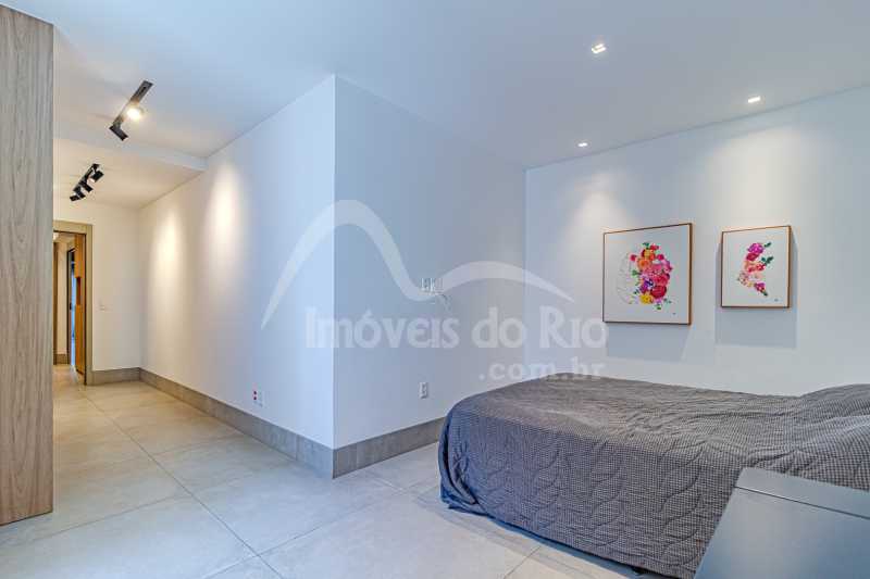 Cobertura com 659m, 4 suítes e 3 vagas, à venda no quadrilátero de Ipanema. - COIP0918