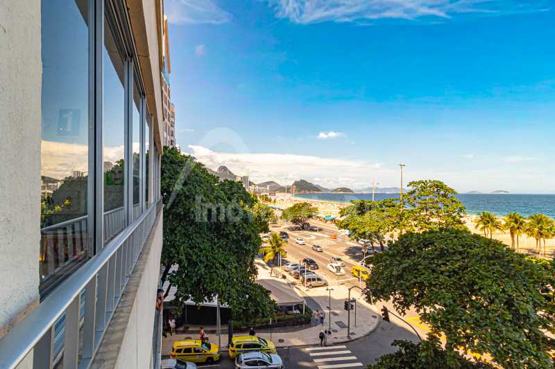 Apartamento com 209m, 3 quartos e vaga, a venda na Av Atlântica. - APCO1546p