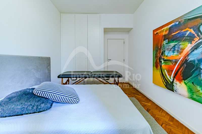 Apartamento com 209m, 3 quartos e vaga, a venda na Av Atlântica. - APCO1546p