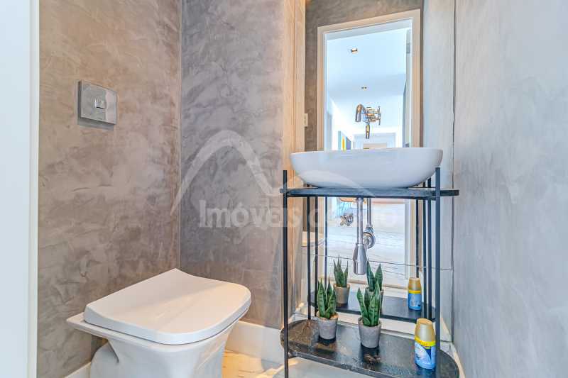 Apartamento com 209m, 3 quartos e vaga, a venda na Av Atlântica. - APCO1546p