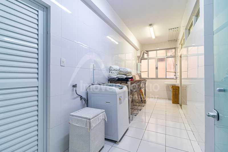 Apartamento com 209m, 3 quartos e vaga, a venda na Av Atlântica. - APCO1546p