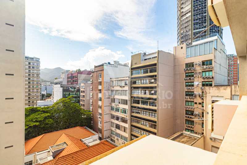 Apartamento com 123m, 3 quartos e vaga, a venda no Leblon. - APLE0962P