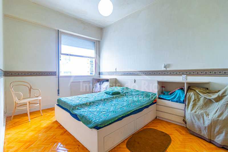 Apartamento com 123m, 3 quartos e vaga, a venda no Leblon. - APLE0962P