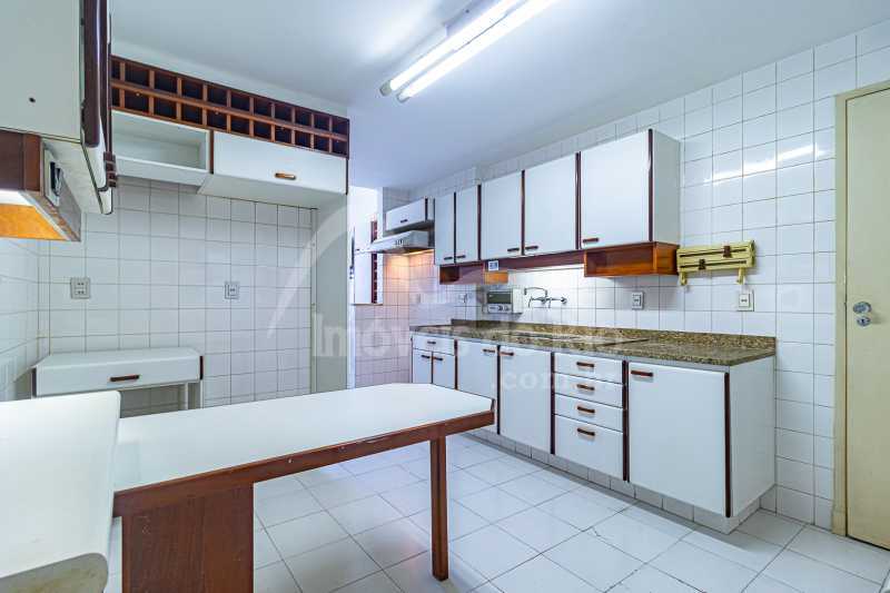 Apartamento com 123m, 3 quartos e vaga, a venda no Leblon. - APLE0962P