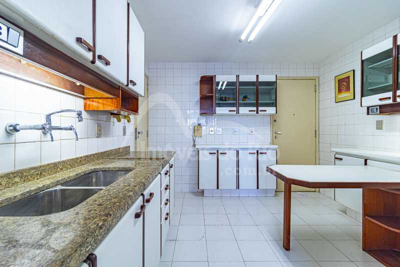 Apartamento com 123m, 3 quartos e vaga, a venda no Leblon. - APLE0962P