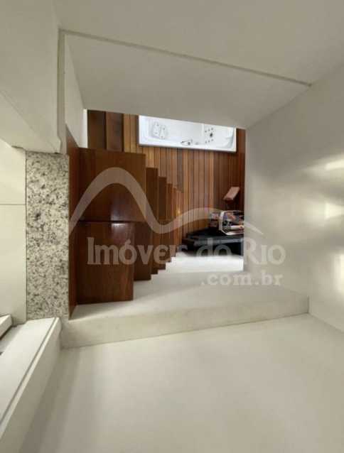 Conheça IMG_1241 do imóvel - Cobertura linear de 3 quartos, toda reformada, a venda em Botafogo. - COBO0028P - 19 IMG_1241 - 19