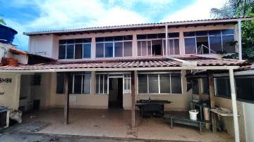 Imperdível - Casa ampla na Mumbuca com piscina e churrasqueira - CECA40099