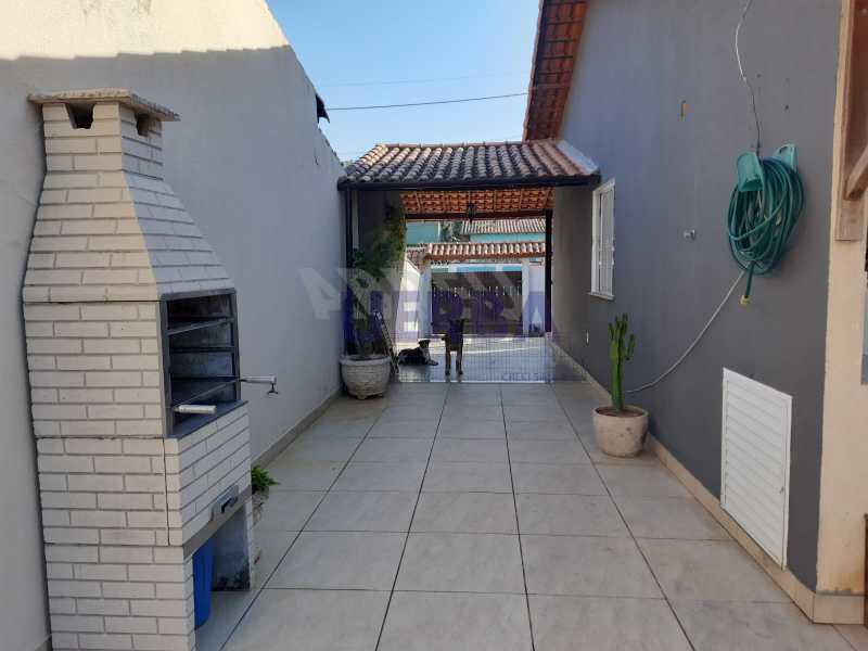 CHURRASQUEIRA E GARAGEM COBERT - 4