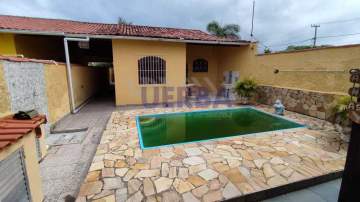 Imperdível - Excelente casa com piscina e churrasqueira, próxima à praia! - CECA20983