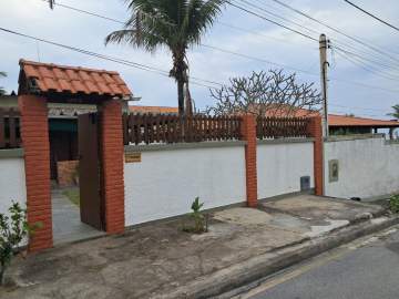 Ótima localização - Imóvel para locação a poucos passos da praia de Maricá - CECA30591