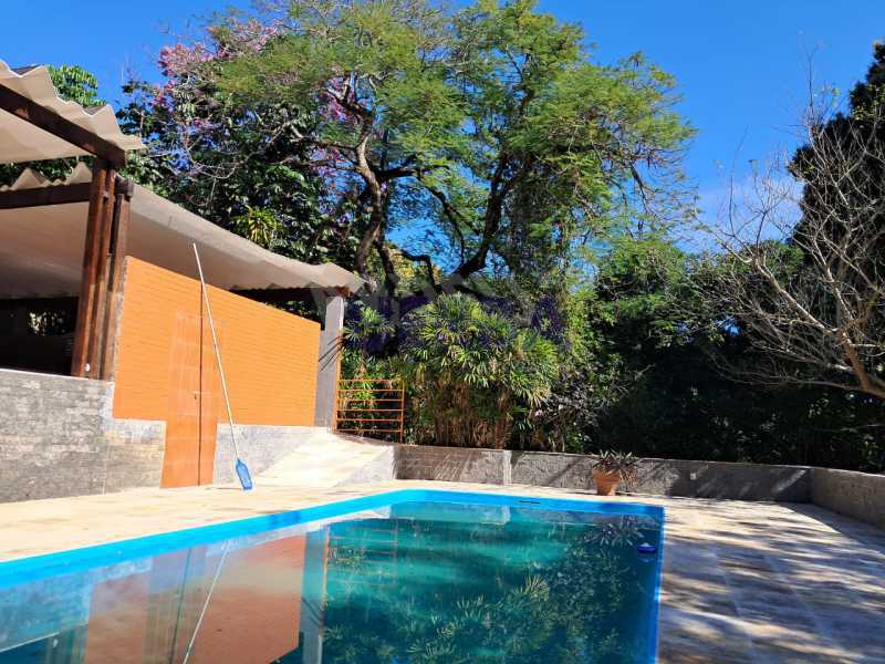 8f1b7147-bd79-42bf-a9c0-74da2c - 2