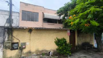 Casa com 2 pavimentos e duas moradias à venda em Itapeba Maricá, terreno de 360m² perto do Centro - CECA40122