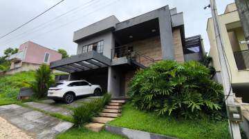 Condomínio Condomínio Residencial Pedra da Matta  - Ótima localização - Alugue casa com suíte, área gourmet e piscina no Condomínio Pedra da Matta em Maricá - CECN20069