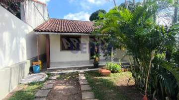 Ótima localização - EXCELENTE CASA COM 02 QUARTOS E QUINTAL NO BAIRRO PIQUET - 3 MINUTOS DO CENTRO DA CIDADE! - CECA21065