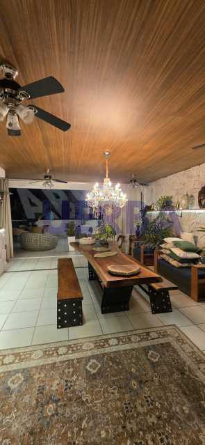 Conheça WhatsApp Image 2026-08-27 at 1 do imóvel - EXCELENTE CASA EM CONDOMÍNIO PRÓXIMO AO CENTRO DE MARICÁ - CECN40026 - 6 WhatsApp Image 2026-08-27 at 1 - 6