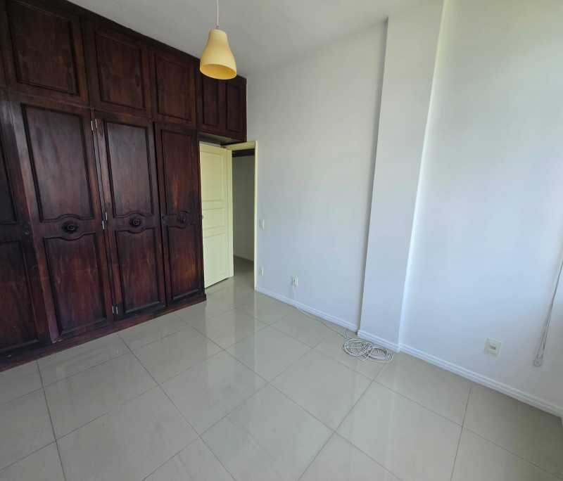 90def293-9ba9-4f2f-8d48-1d4cb8 - 8