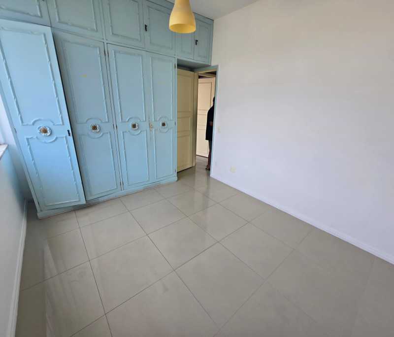 b8f211e3-d4d0-4c01-9543-cf559e - 13