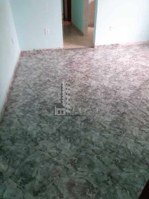 932f04af-3825-4f36-8657-7d5c56 - 8