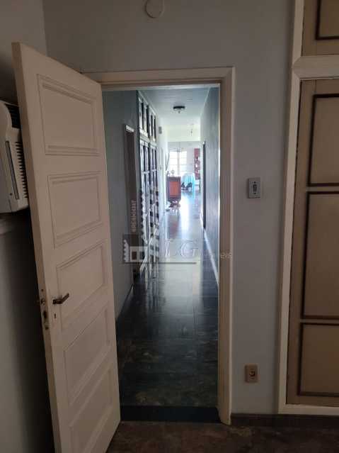 Conheça Quarto e corredde circulação do imóvel - Casa de Vila à venda Rua Penedo, Olaria, Rio de Janeiro - R$ 750.000 - LGCV50001 - 3 Quarto e corredde circulação - 3