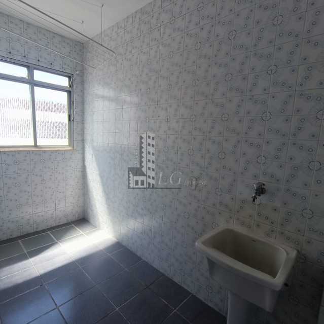 e415f871-5b9d-4f11-9557-22c4f7 - 18