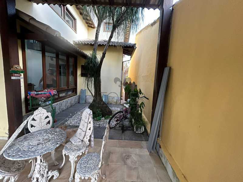 Conheça 24 do imóvel - Casa em Condomínio para venda e aluguel Rua Marlo da Costa e Souza, Barra da Tijuca, Rio de Janeiro - R$ 5.000.000 - LBT-MC4001 - 24 24 - 24