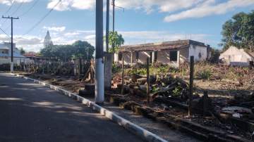 Lote à venda Rua Costa Rica, Parque Hotel, Araruama - R$ 4.000.000 - AR-CRT001