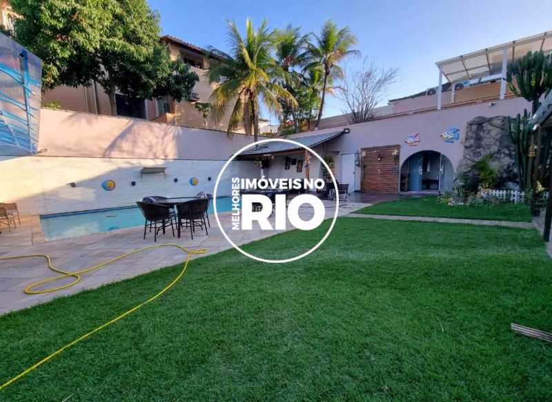 Conheça Casa duplex na Barra da Tijuca do imóvel - Casa em Condomínio 7 quartos à venda Rio de Janeiro,RJ - R$ 4.800.000 - CB0834 - 1 Casa duplex na Barra da Tijuca - 1