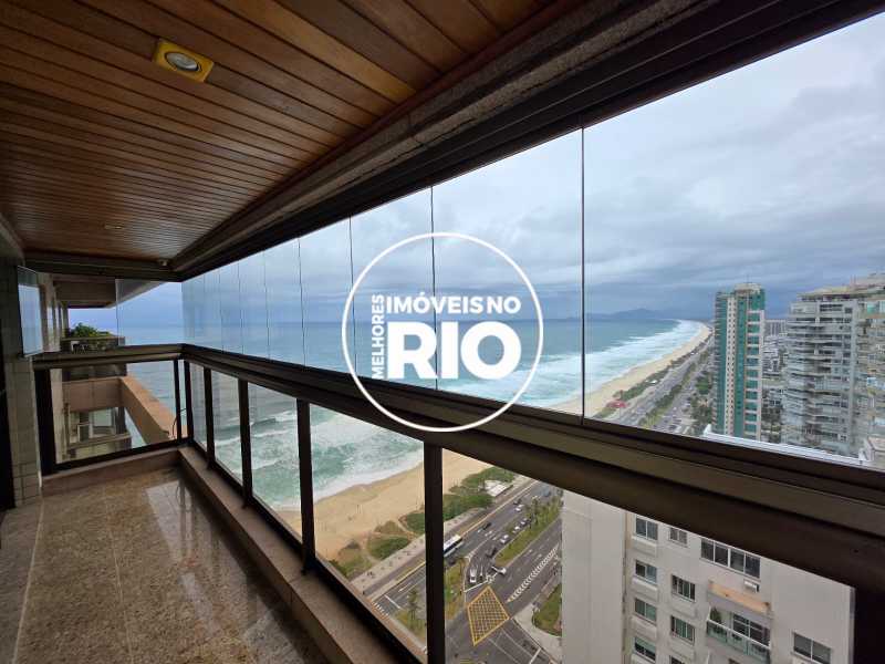 Apartamento Duplex na Barra  - 1